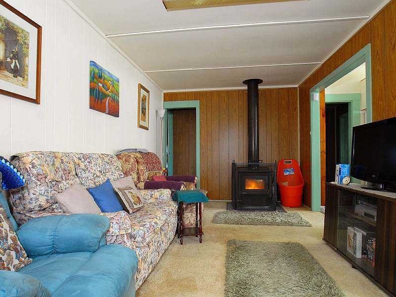 8 Paradise Grove, Emerald VIC 3782