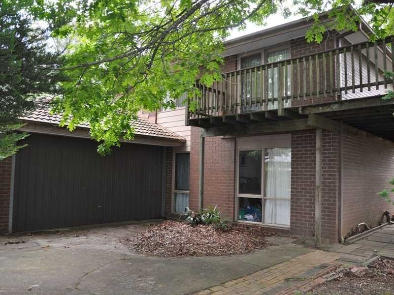 11 Bayview Road, Emerald VIC 3782