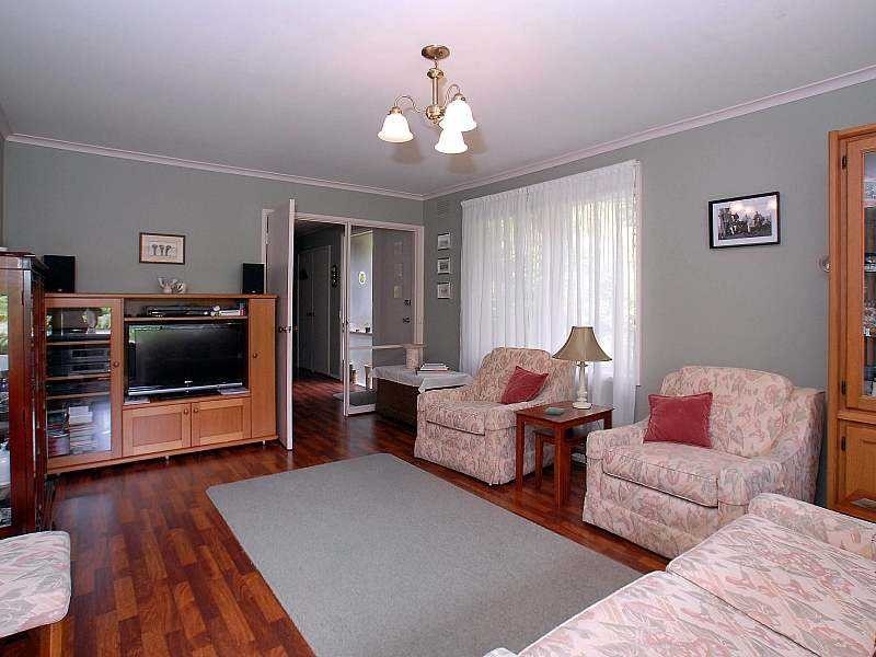 10 Florence Avenue, Emerald VIC 3782