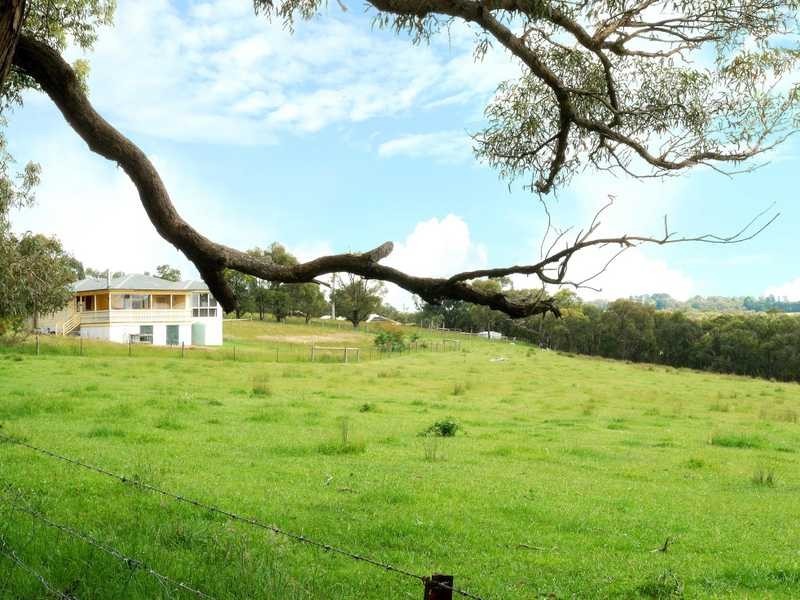 20 Blue Ridge Road, Dewhurst VIC 3808