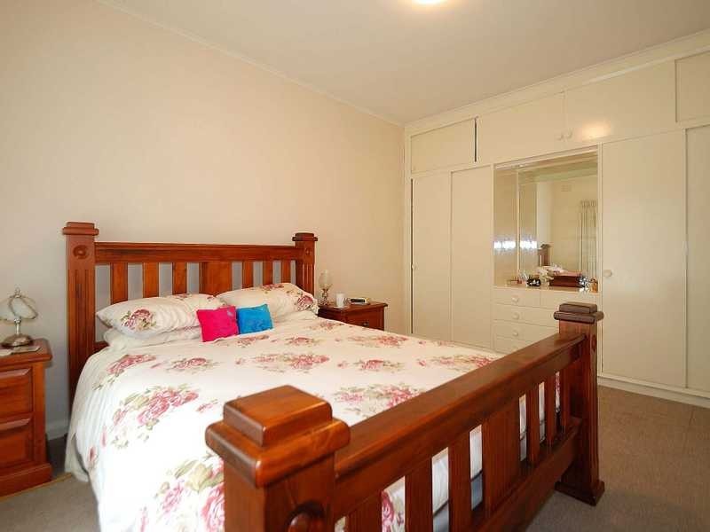21 Alexander Road, Cockatoo VIC 3781