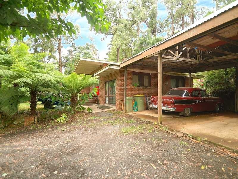 21 Alexander Road, Cockatoo VIC 3781