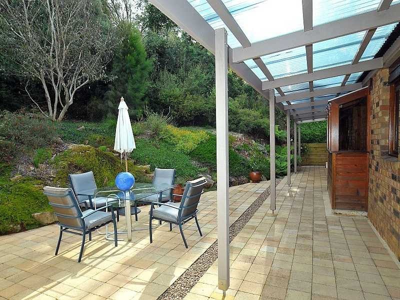 3 Walnut Avenue, Emerald VIC 3782