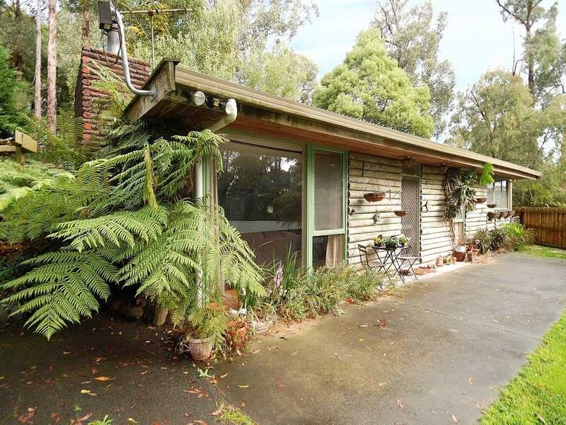 21 Naughton Road, Cockatoo VIC 3781