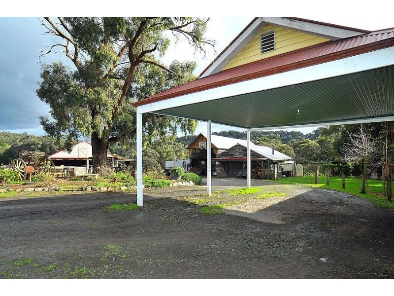 43 – 45 Kennedy Road, Macclesfield VIC 3782