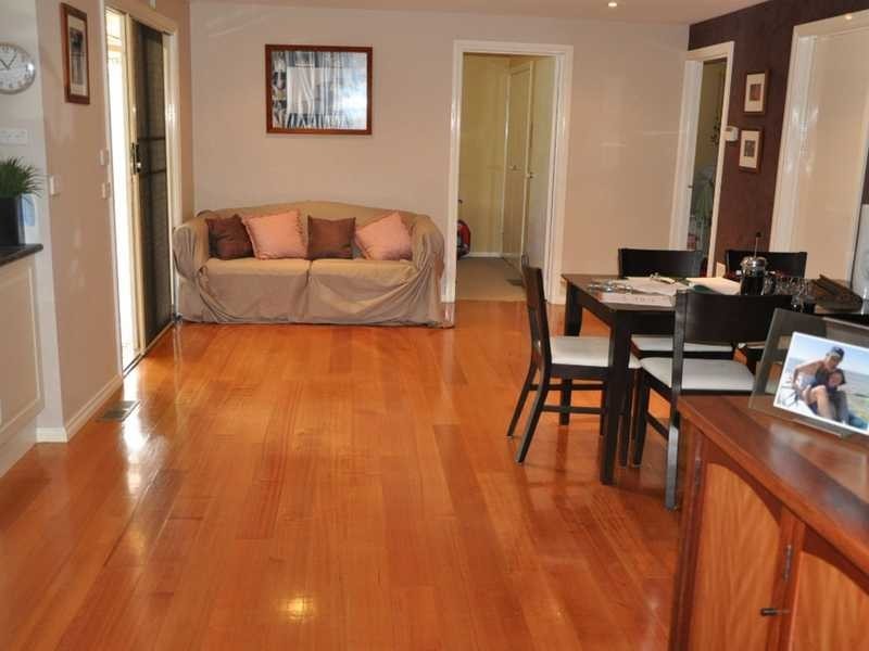 6 Christians Avenue, Avonsleigh VIC 3782