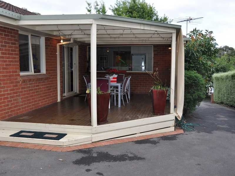 6 Christians Avenue, Avonsleigh VIC 3782