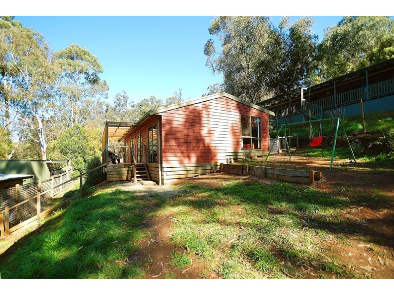 28 Kitchener Parade, Cockatoo VIC 3781