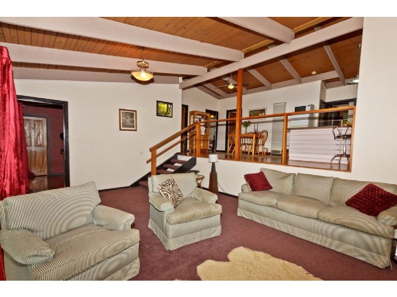 5 Glenvista Ave, Emerald VIC 3782
