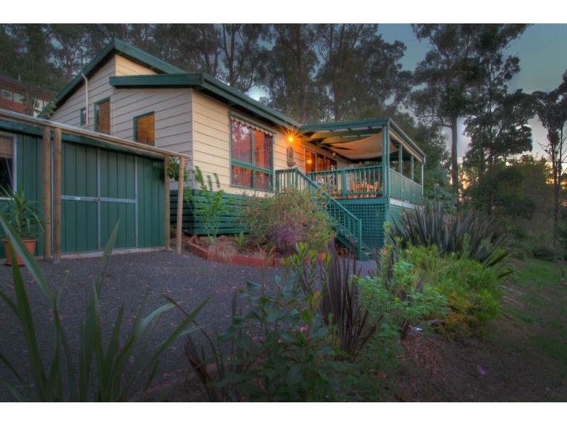 5 Glenvista Ave, Emerald VIC 3782