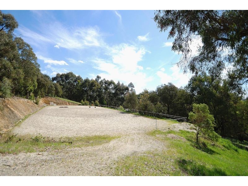 451 Tschampions Road, Macclesfield VIC 3782