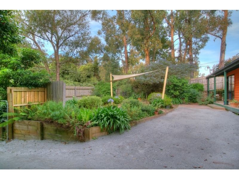 11 Joffre Parade, Cockatoo VIC 3781