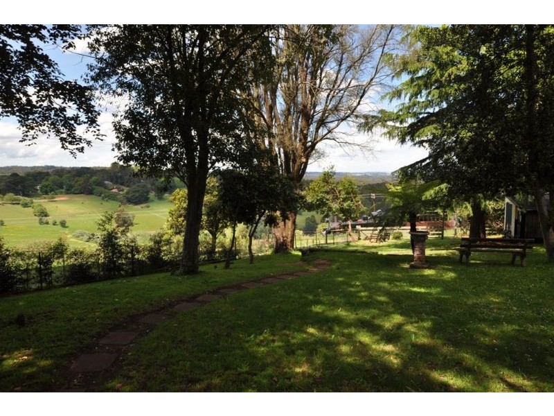 18 Heroes Avenue, Emerald VIC 3782