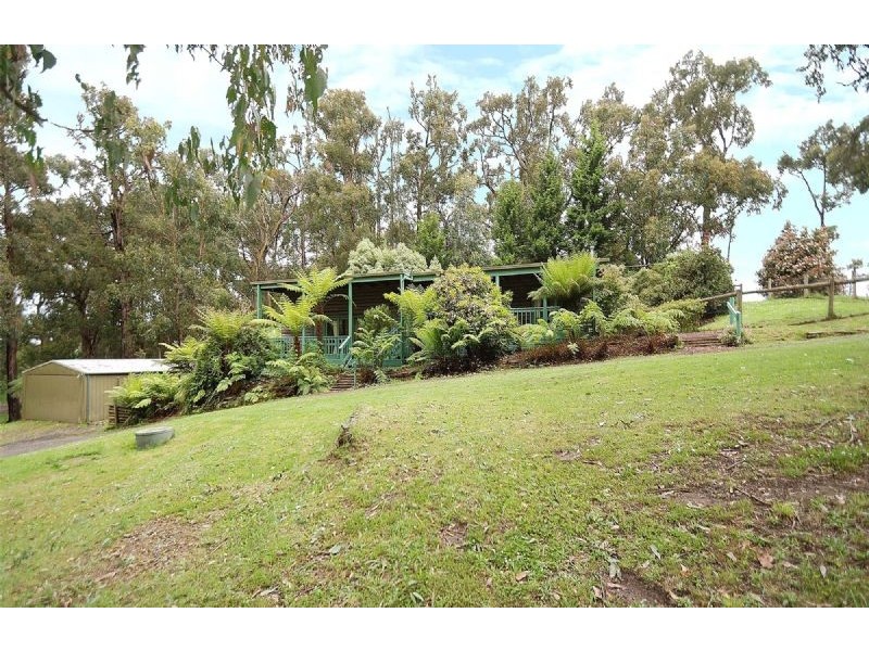 20 Belgrave Avenue, Cockatoo VIC 3781