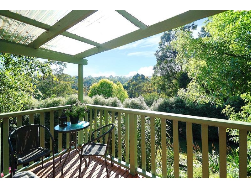 50 Neville Street, Cockatoo VIC 3781