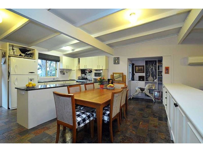 1996 Wellington Road, Clematis VIC 3782