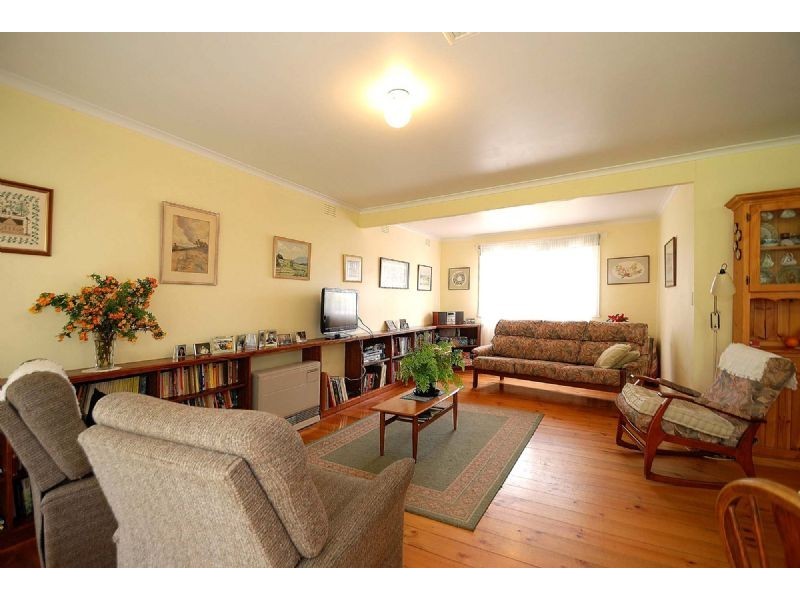 22 Old Gembrook Road, Emerald VIC 3782