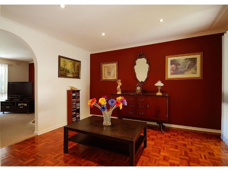 33 Steel Road, Emerald VIC 3782