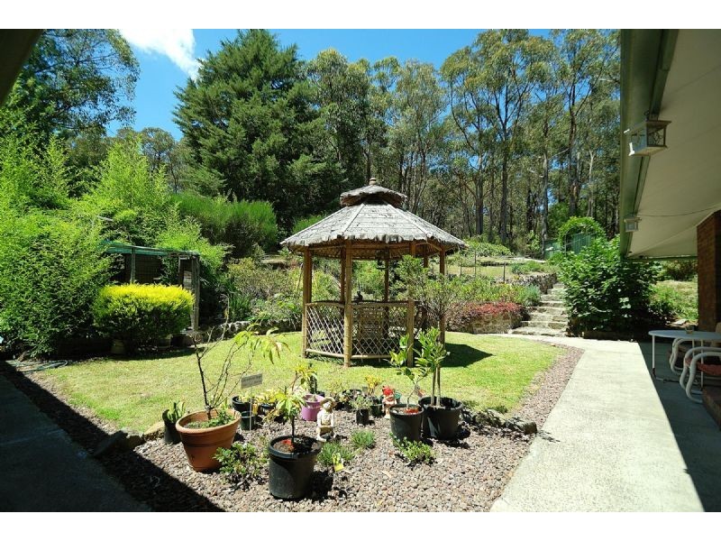 33 Steel Road, Emerald VIC 3782
