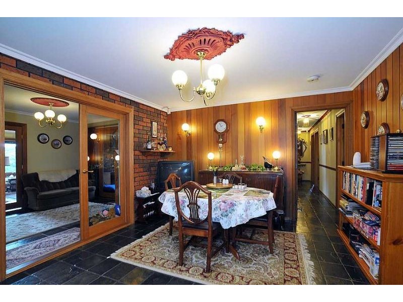 19 Edenmont Road, Emerald VIC 3782