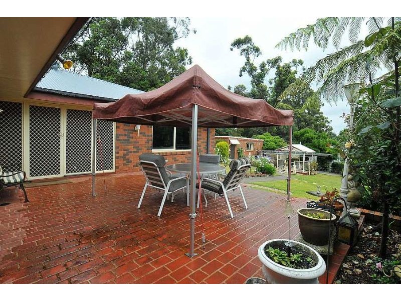 19 Edenmont Road, Emerald VIC 3782