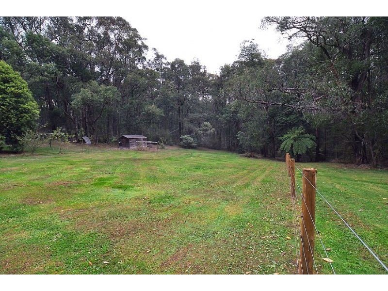 1 Rainy Hill Road, Cockatoo VIC 3781