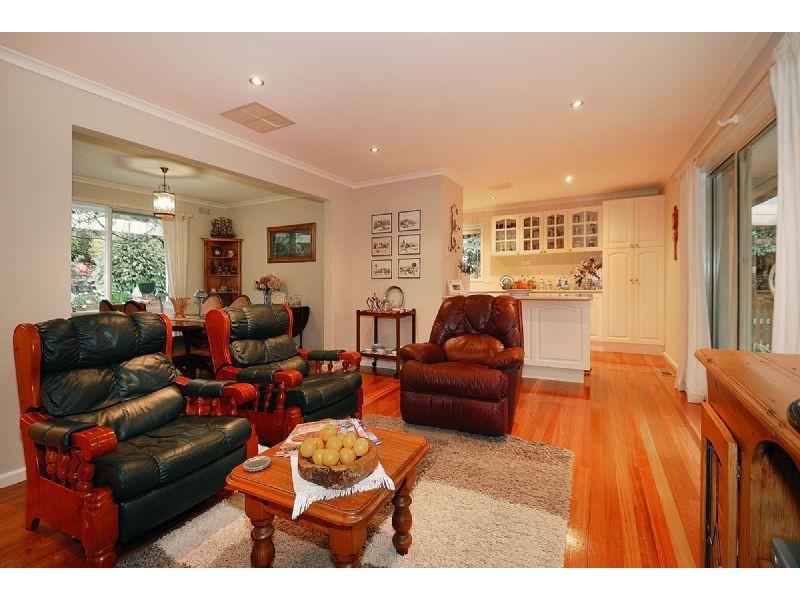 3 Paradise Grove, Emerald VIC 3782