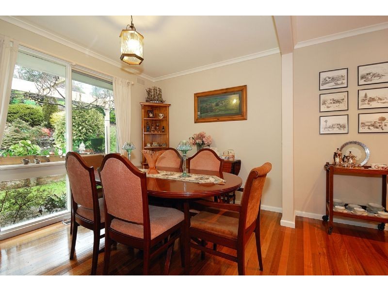 3 Paradise Grove, Emerald VIC 3782