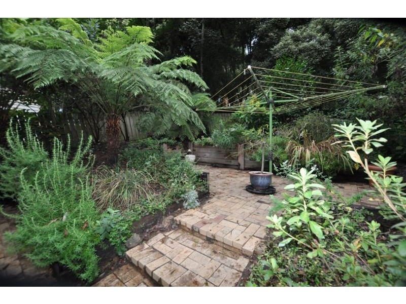 25 Pakenham Road, Cockatoo VIC 3781