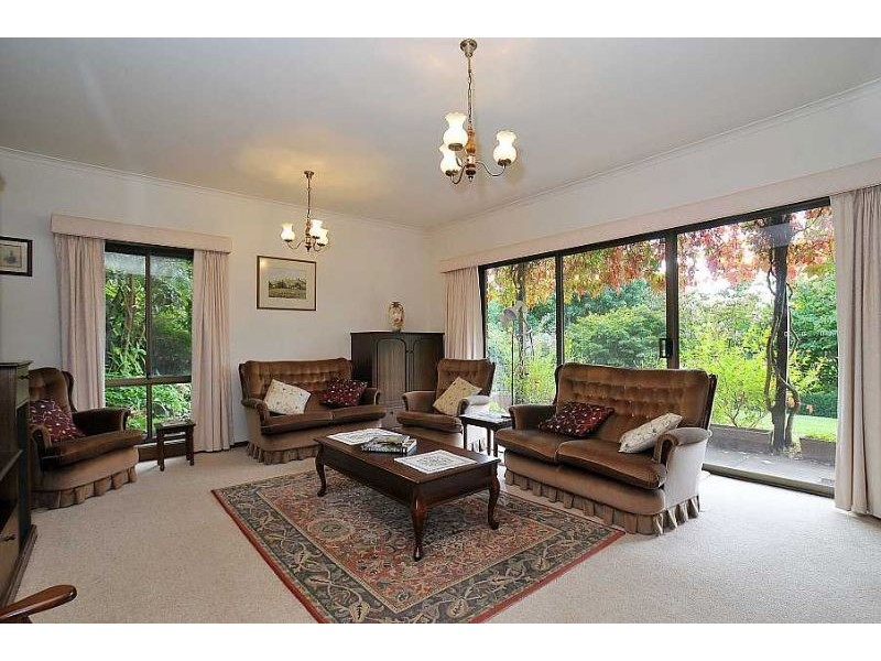 6 Davey Road, Emerald VIC 3782