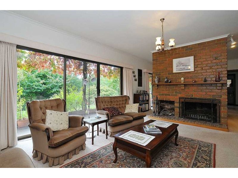 6 Davey Road, Emerald VIC 3782