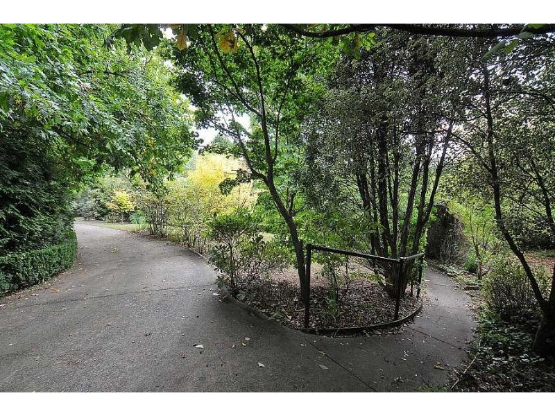 6 Davey Road, Emerald VIC 3782