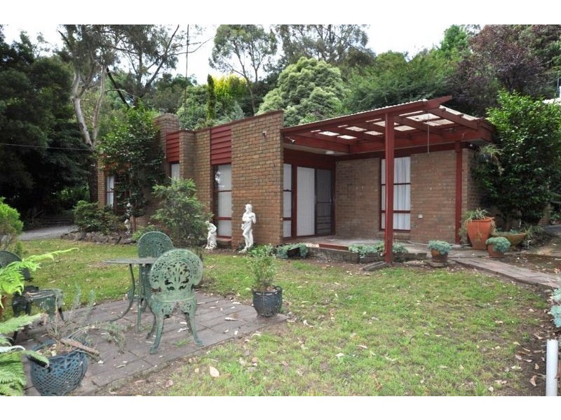 78 Emerald Monbulk Rd, Emerald VIC 3782