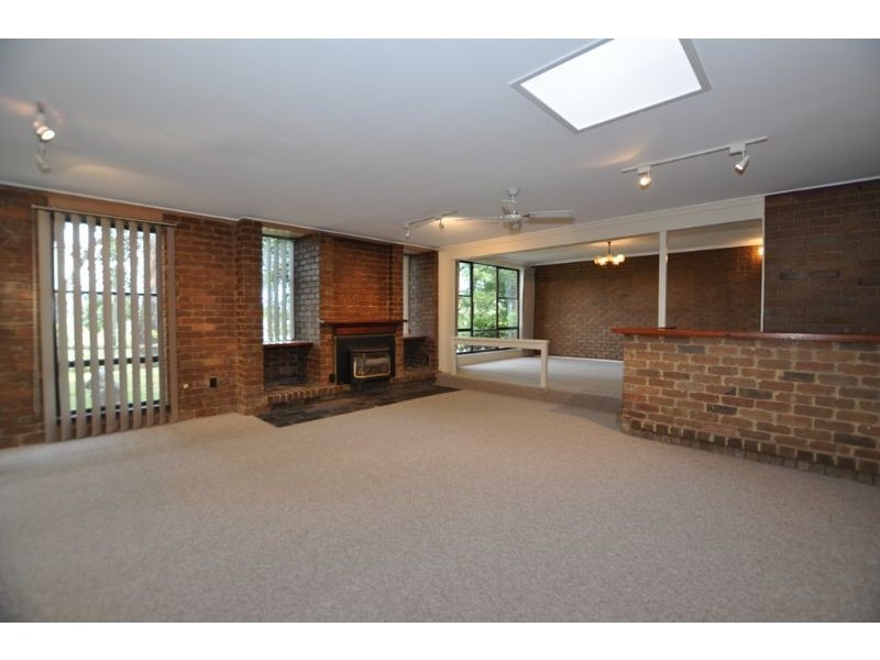 78 Emerald Monbulk Rd, Emerald VIC 3782