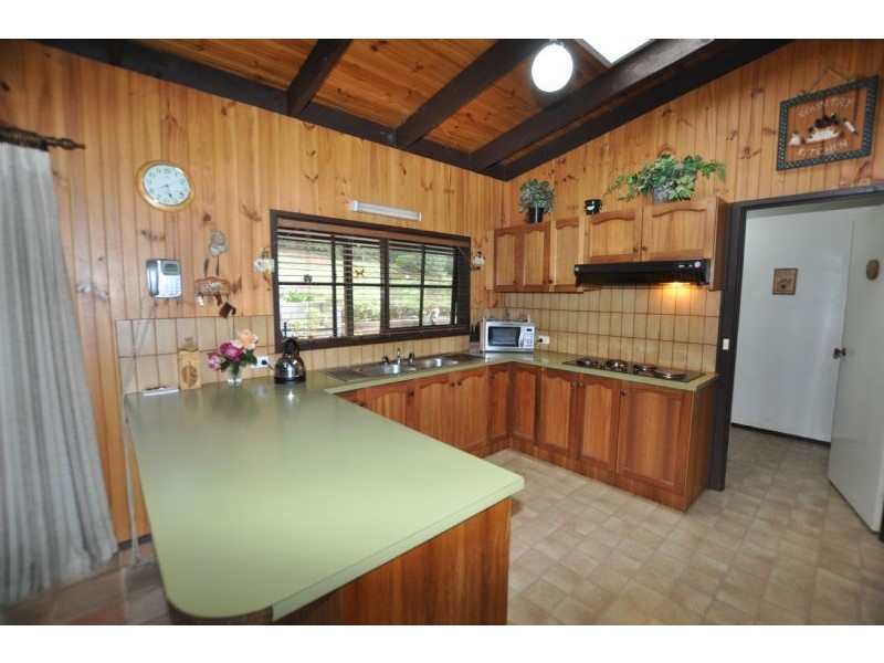32 Second Avenue, Cockatoo VIC 3781