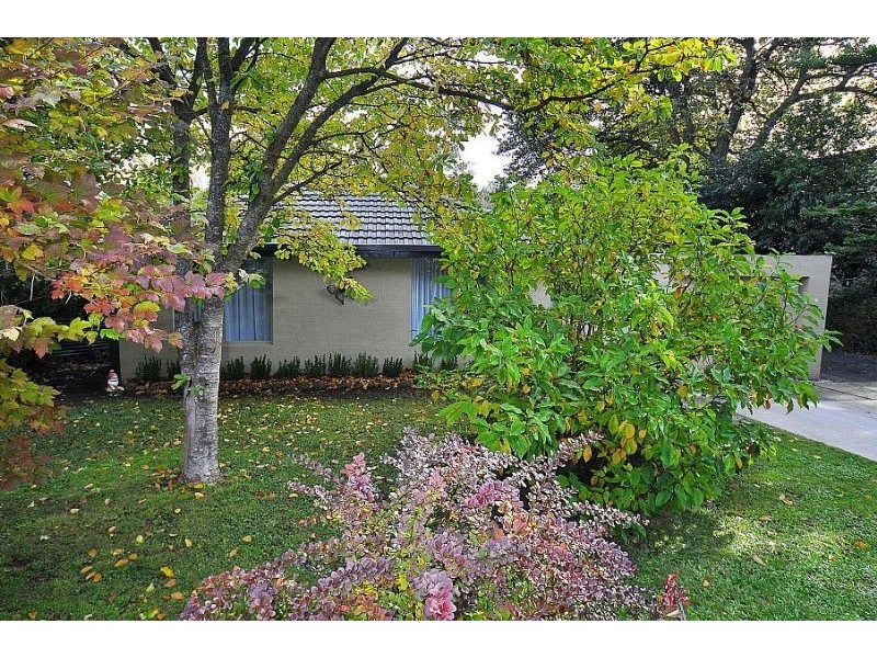 24 Memorial Avenue, Emerald VIC 3782