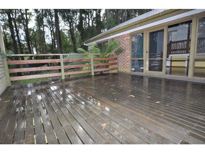 1 Glenvista, Emerald VIC 3782