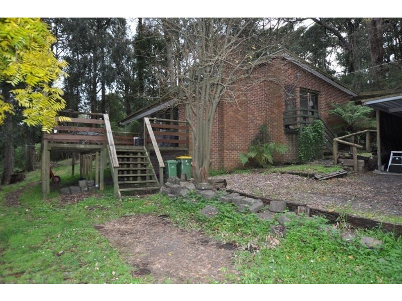 1 Glenvista, Emerald VIC 3782