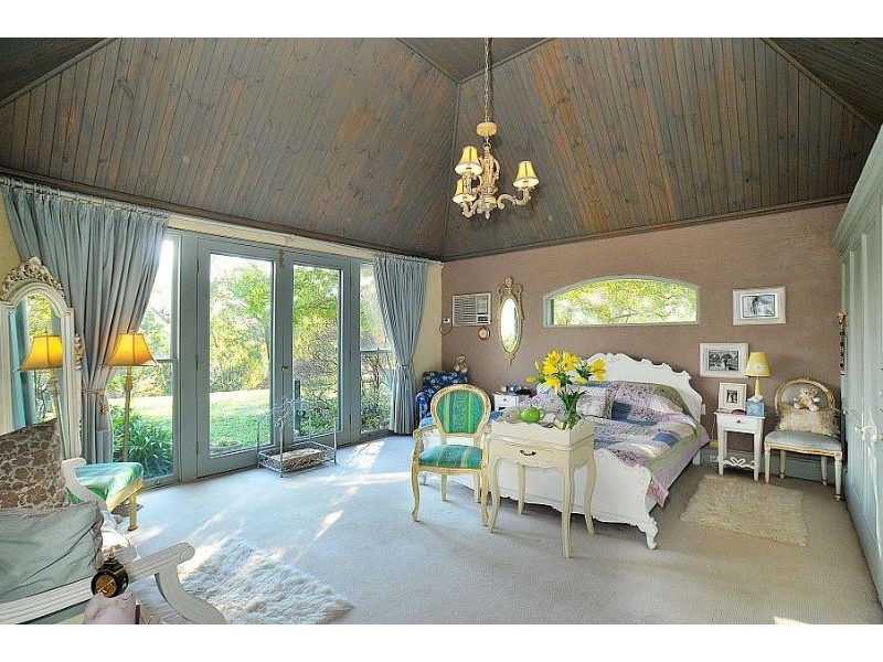 13 Cherry Road, Macclesfield VIC 3782