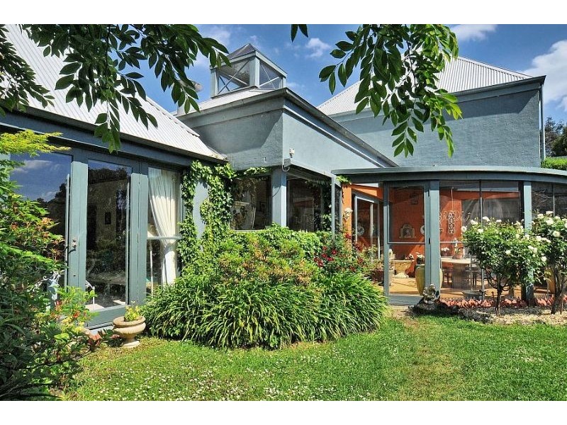 13 Cherry Road, Macclesfield VIC 3782