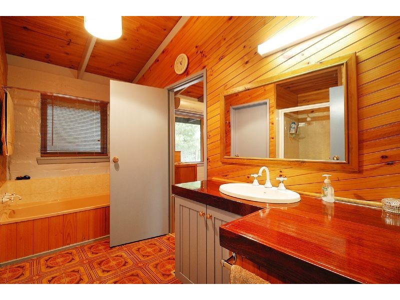 7 Wattle Court, Emerald VIC 3782