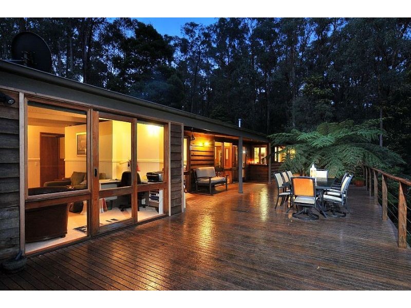 51 Mountain Road, Cockatoo VIC 3781