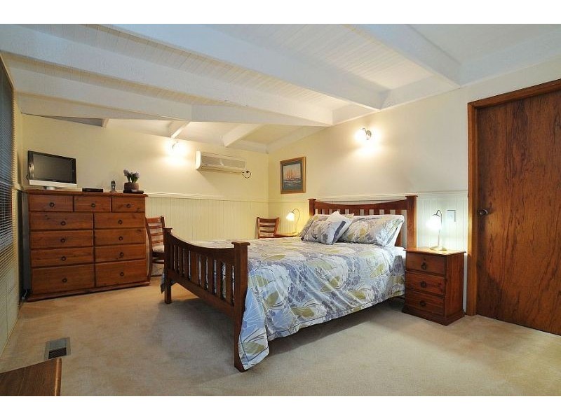 51 Mountain Road, Cockatoo VIC 3781