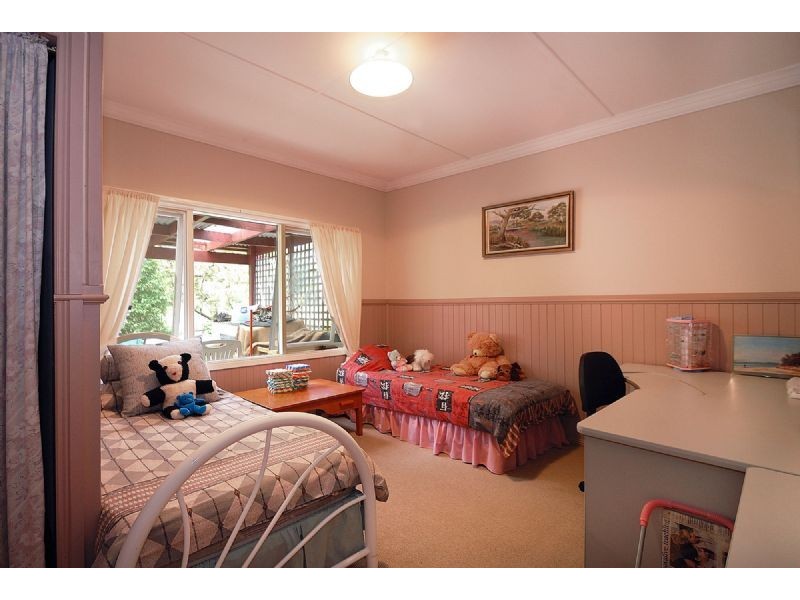 6 Majestic Drive, Emerald VIC 3782