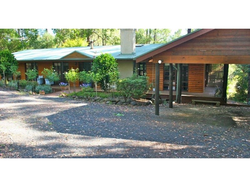 49 Fernglade Drive, Emerald VIC 3782