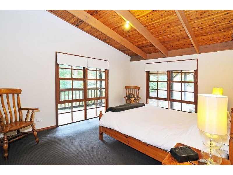 49 Fernglade Drive, Emerald VIC 3782