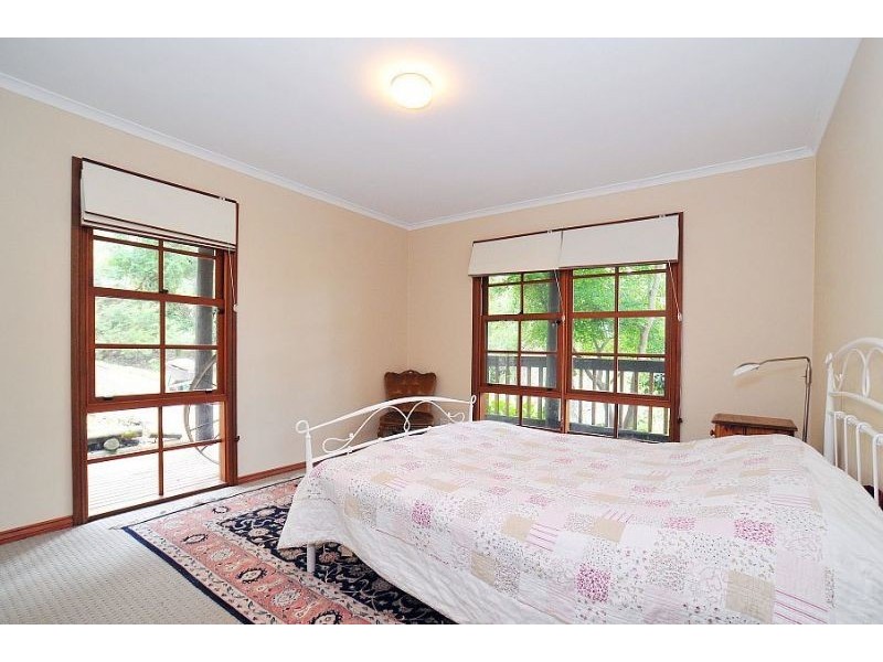 49 Fernglade Drive, Emerald VIC 3782