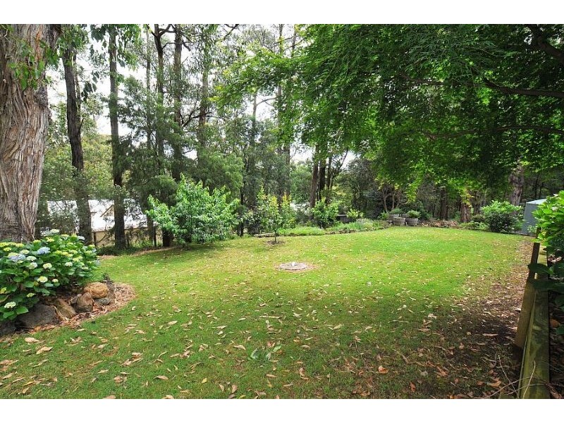 49 Fernglade Drive, Emerald VIC 3782