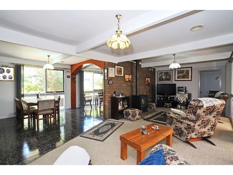 15 Russell Road, Gembrook VIC 3783