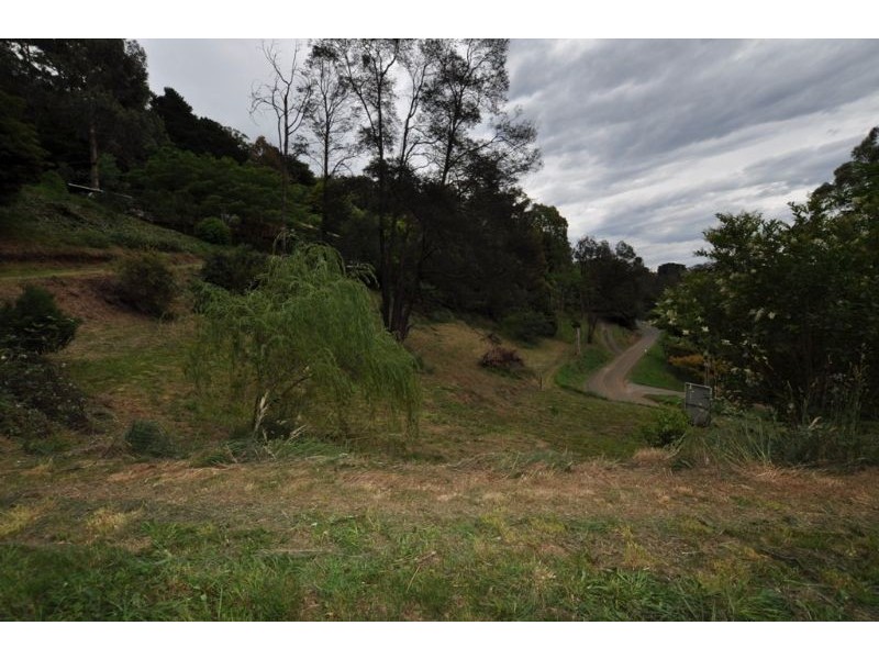 5 Sydney Avenue, Emerald VIC 3782